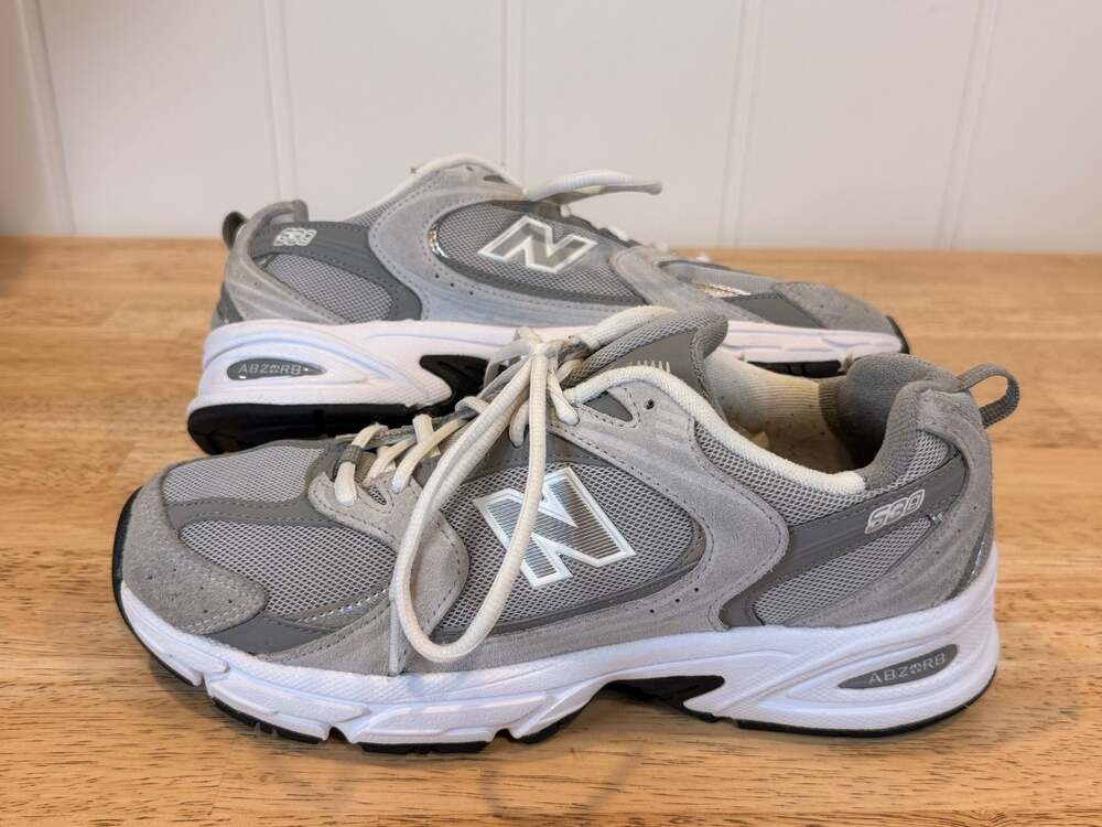 New Balance 530 Running Shoes in Gray/Silver Men’s 8, Women’s 9.5